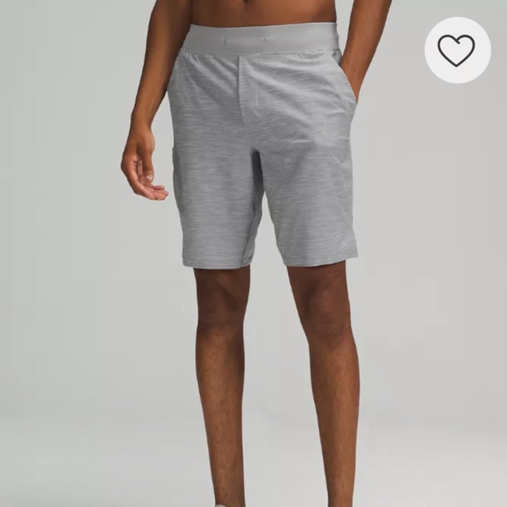 SOLD!Lululemon T.H.E. Shorts 9” Linerless Shorts Allover Sea Salt Light Cast